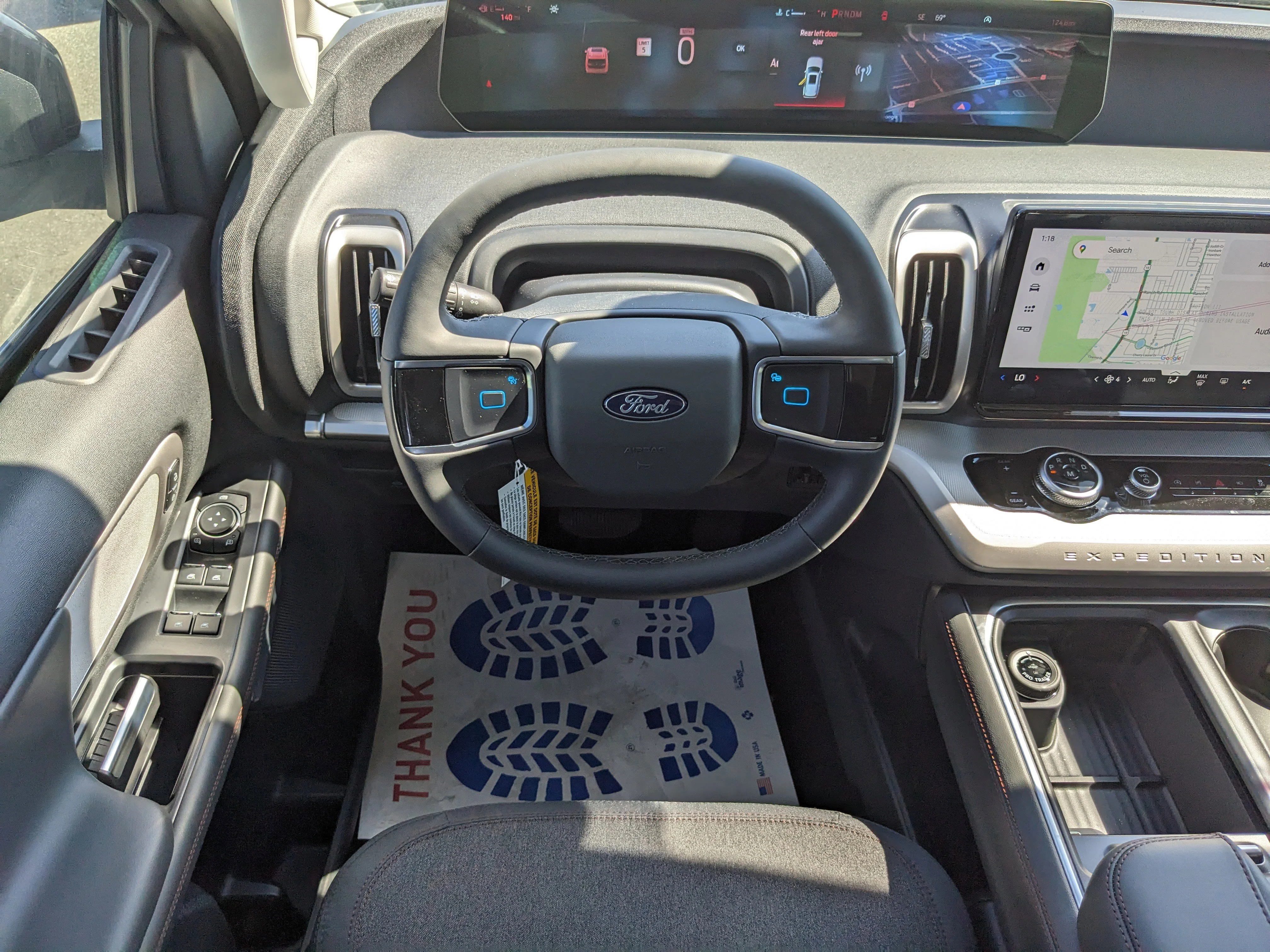 New 2025 Oxford White Ford Active MAX image 13