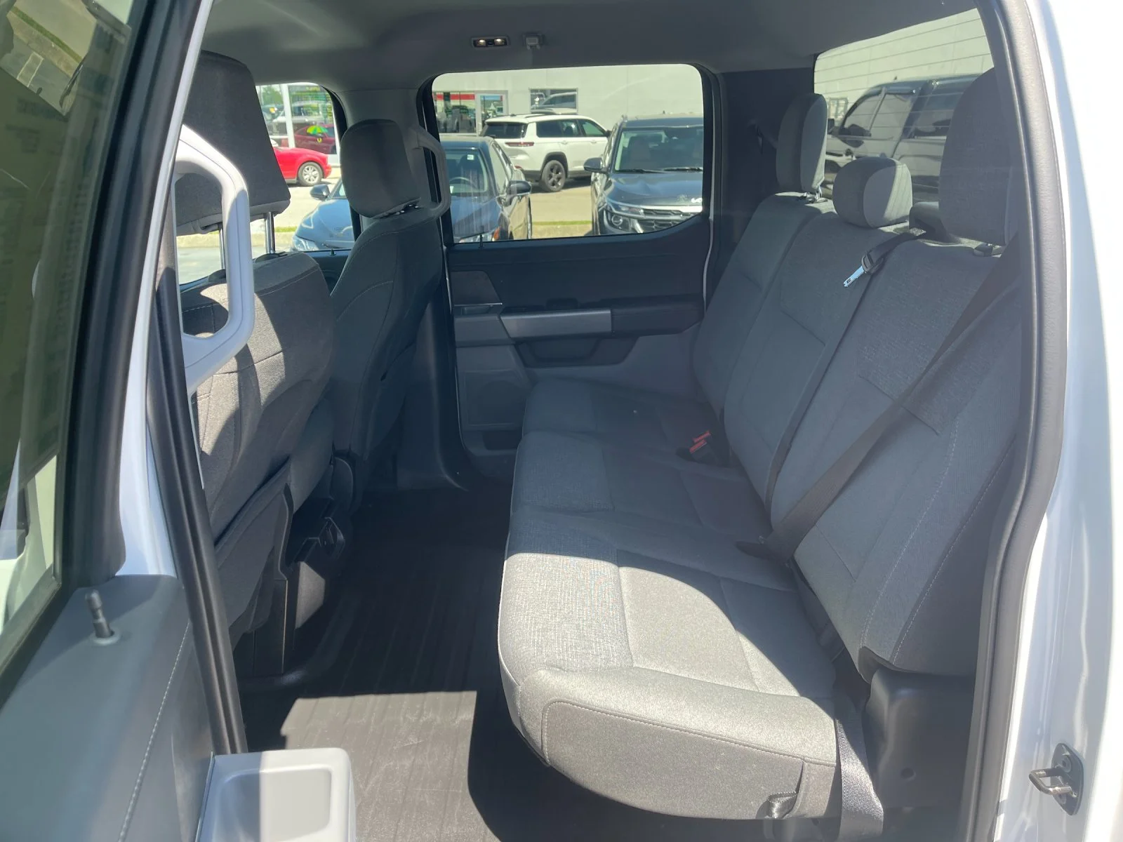 Used 2025 White Ford XLT image 14