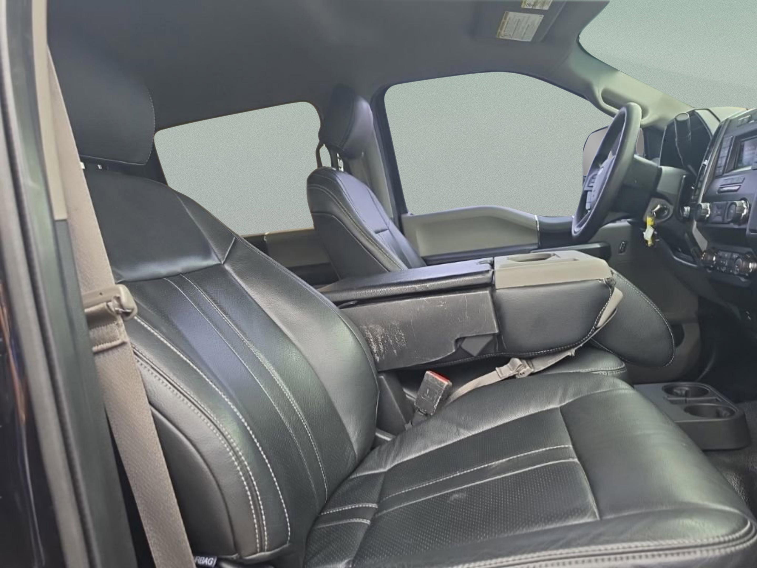 Used 2019 Black Ford XLT image 30