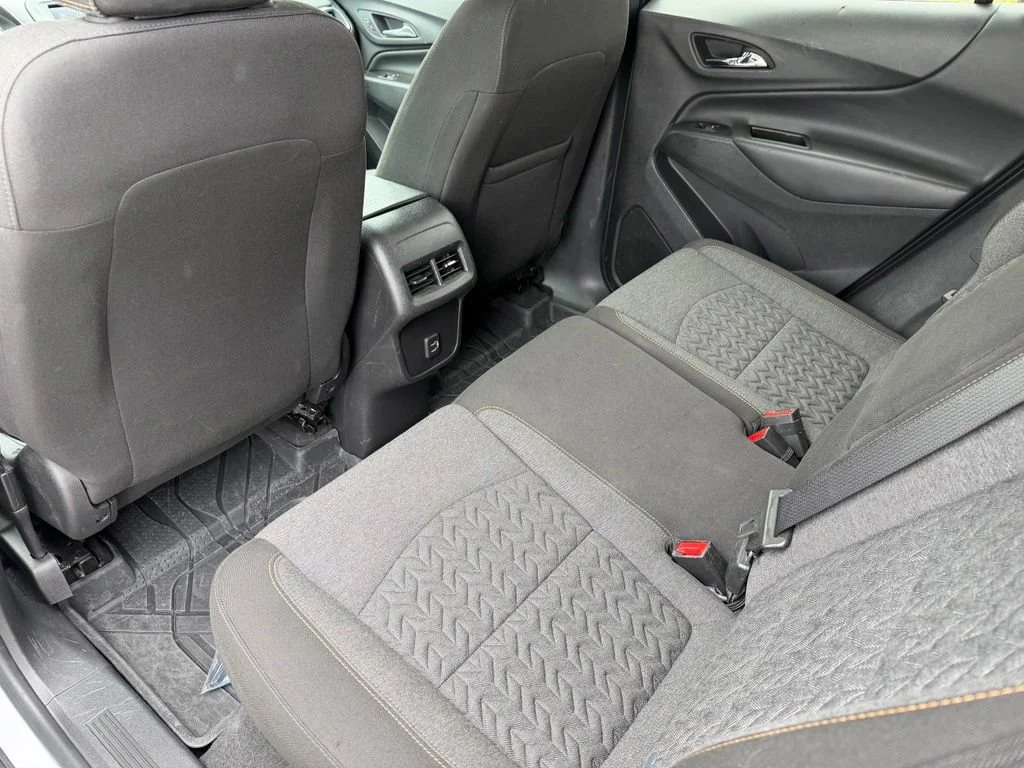 Used 2023 Iridescent Pearl Tricoat Chevrolet LT image 17