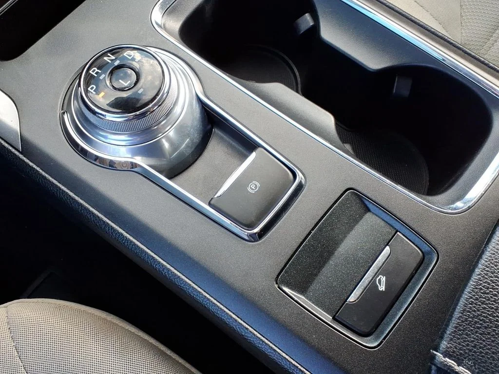Used 2020 Gray Ford S image 12