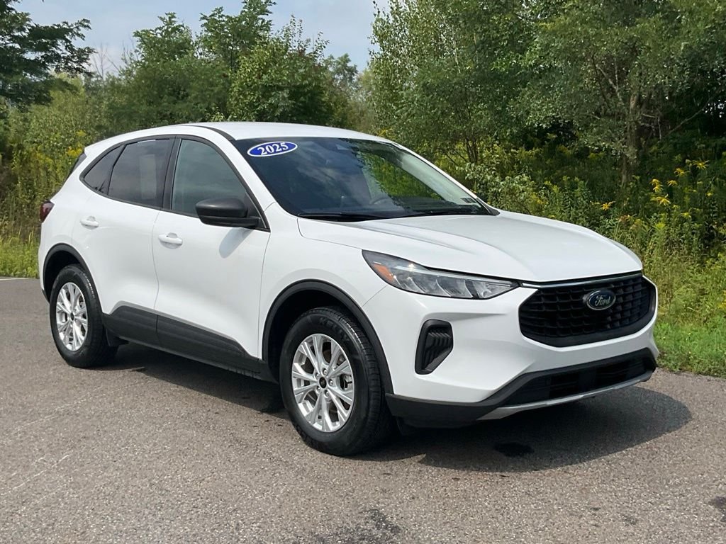 Certified Used 2025 Oxford White Ford Active image 1