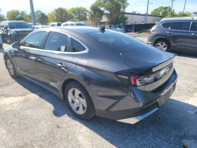 Certified Used 2025 Gray Hyundai SE image 3