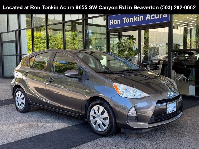 2013 Toyota Prius c Two
