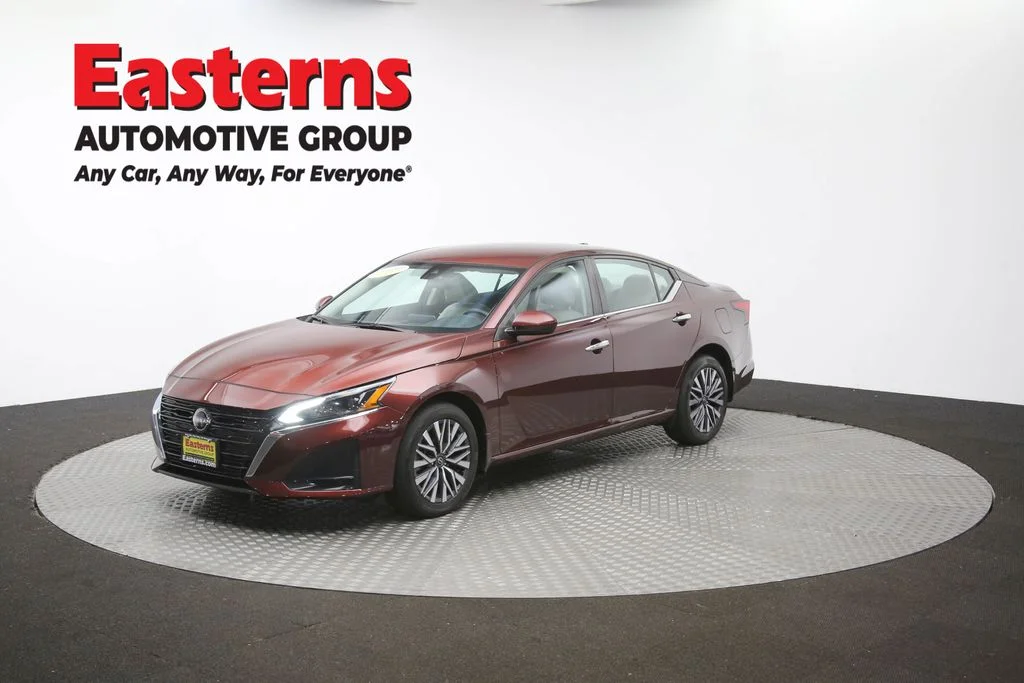 Used 2023 Red Nissan 2.5 SV image 55