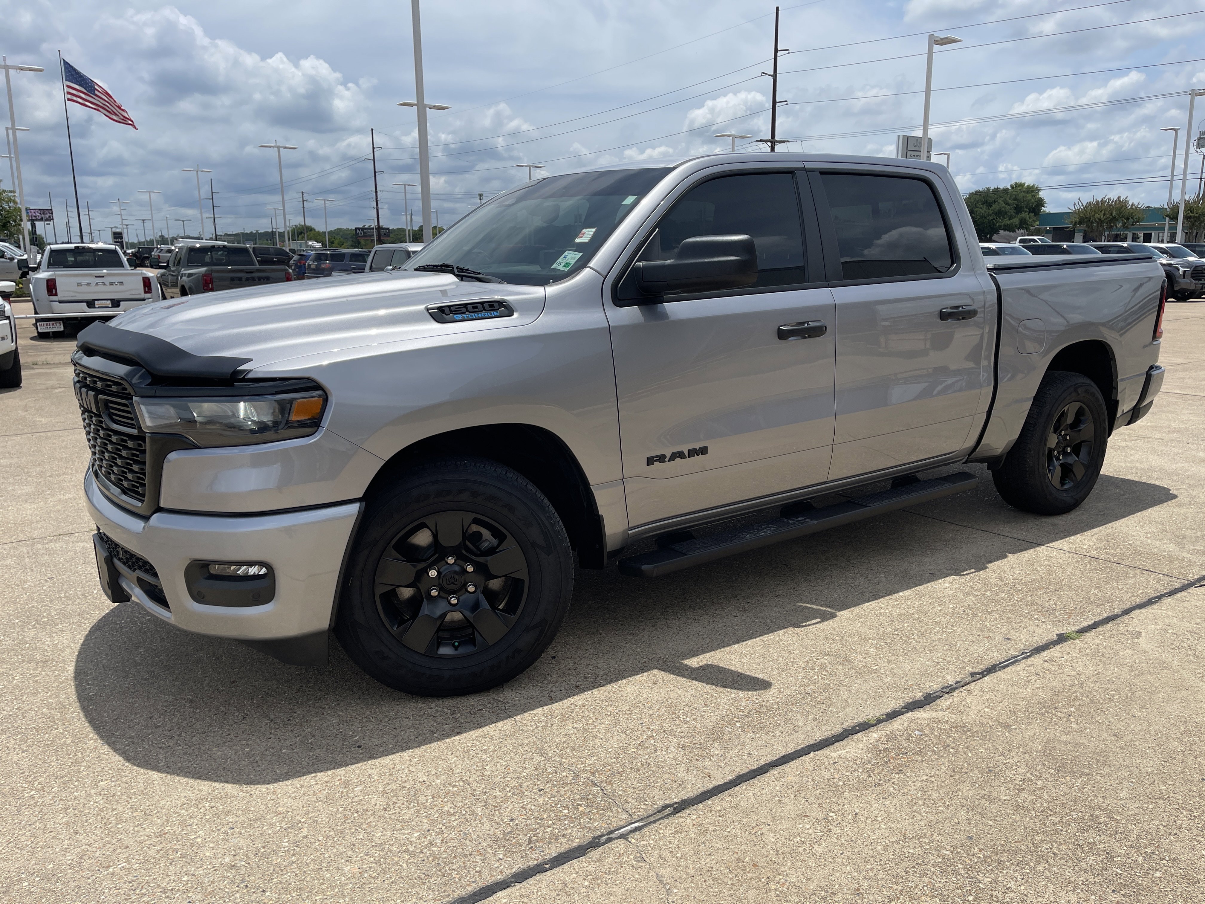 2025 RAM 1500 Tradesman Crew Cab 5'7's photo