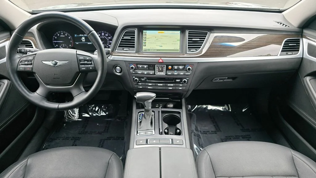 Used 2018 Gray Genesis 3.8 image 18