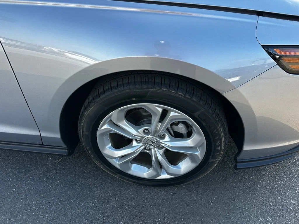 Used 2023 Silver Honda LX image 12