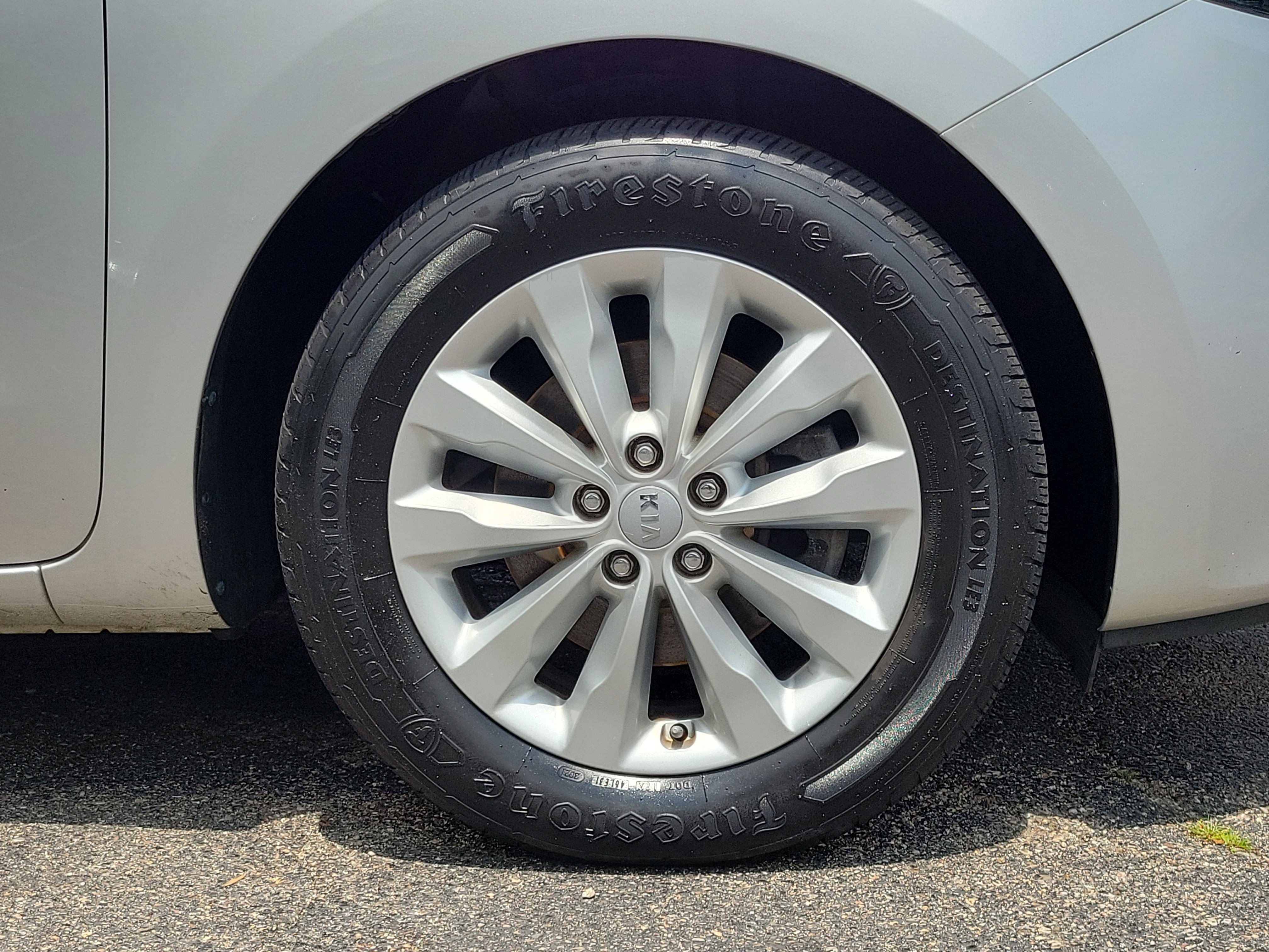 Used 2017 Bright Silver Kia EX image 5