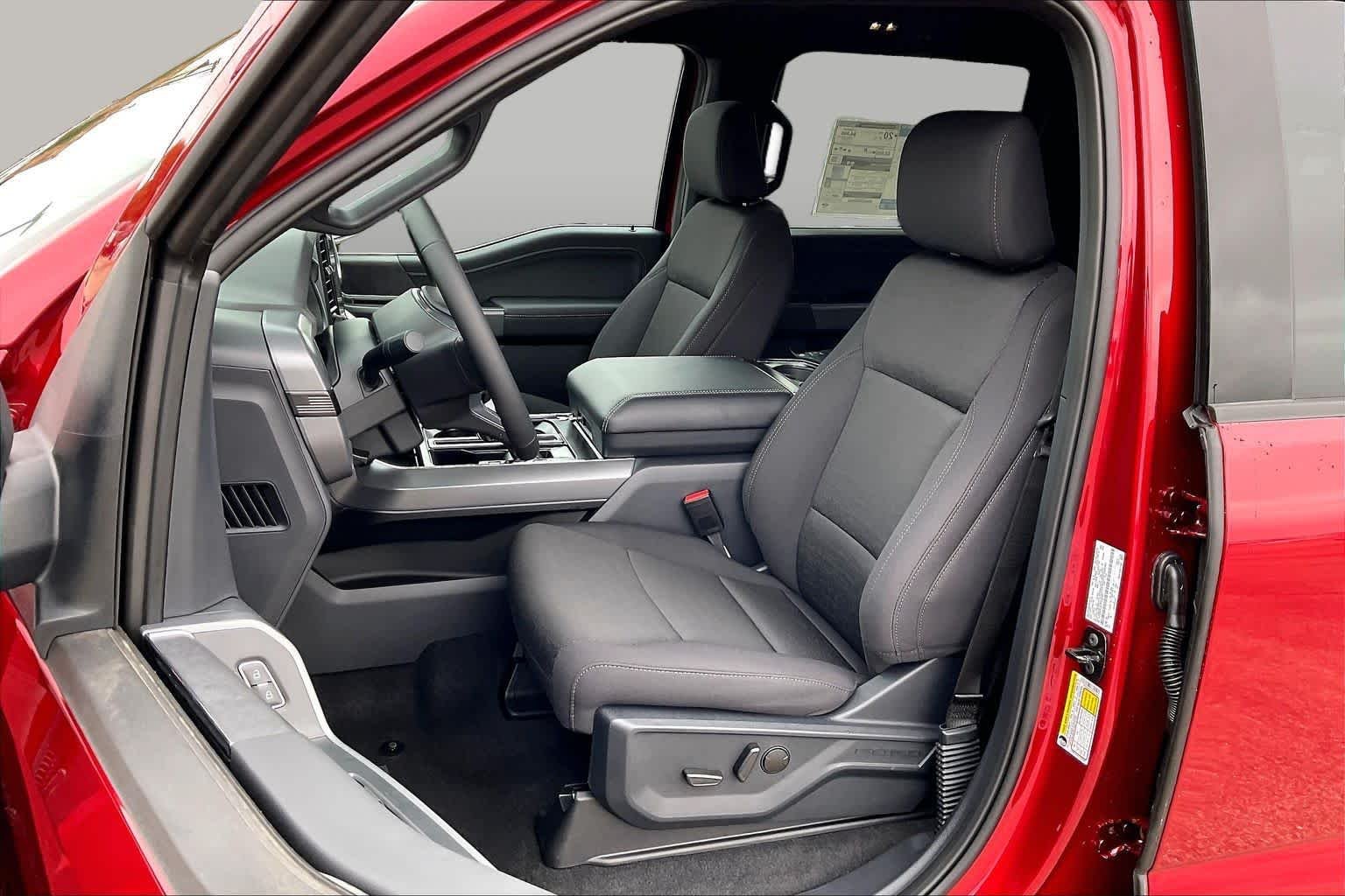 New 2026 Ruby Red Metallic Tinted Clearcoat Ford XLT image 9