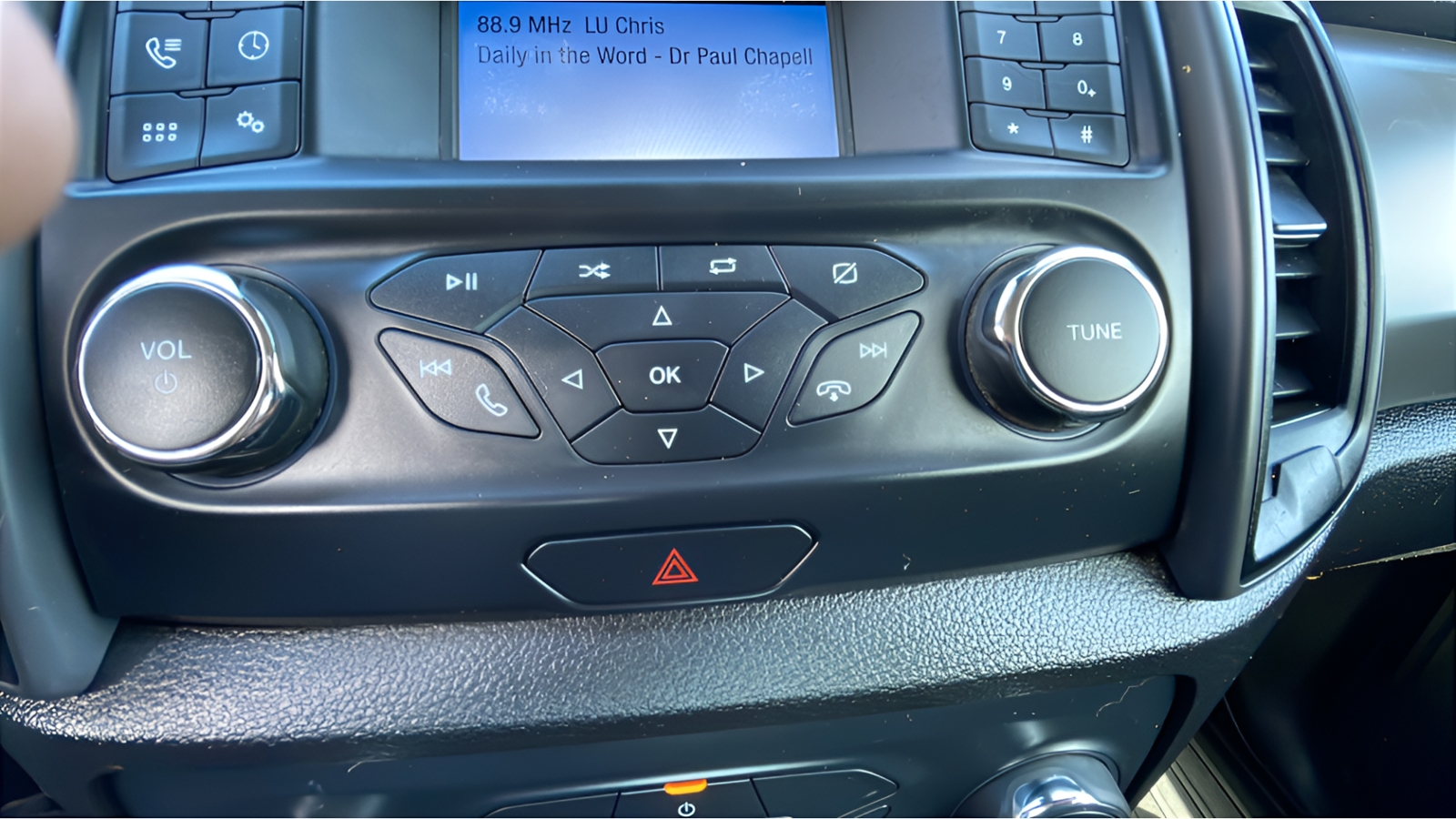 Used 2020 Magnetic Ford XL image 21