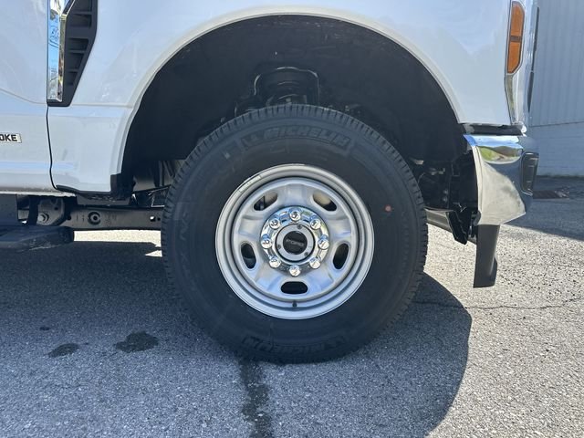 New 2026 Oxford White Ford F-250® XL image 20