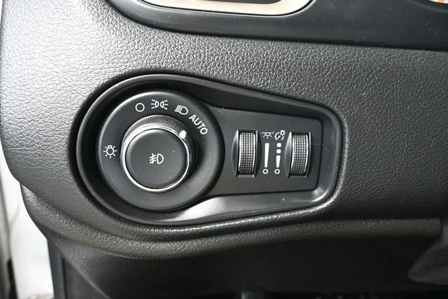 2017 Jeep Renegade Latitude - Photo 28