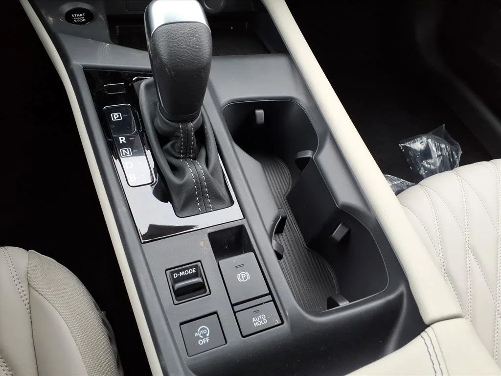 2026 Nissan Sentra SL - Photo 9