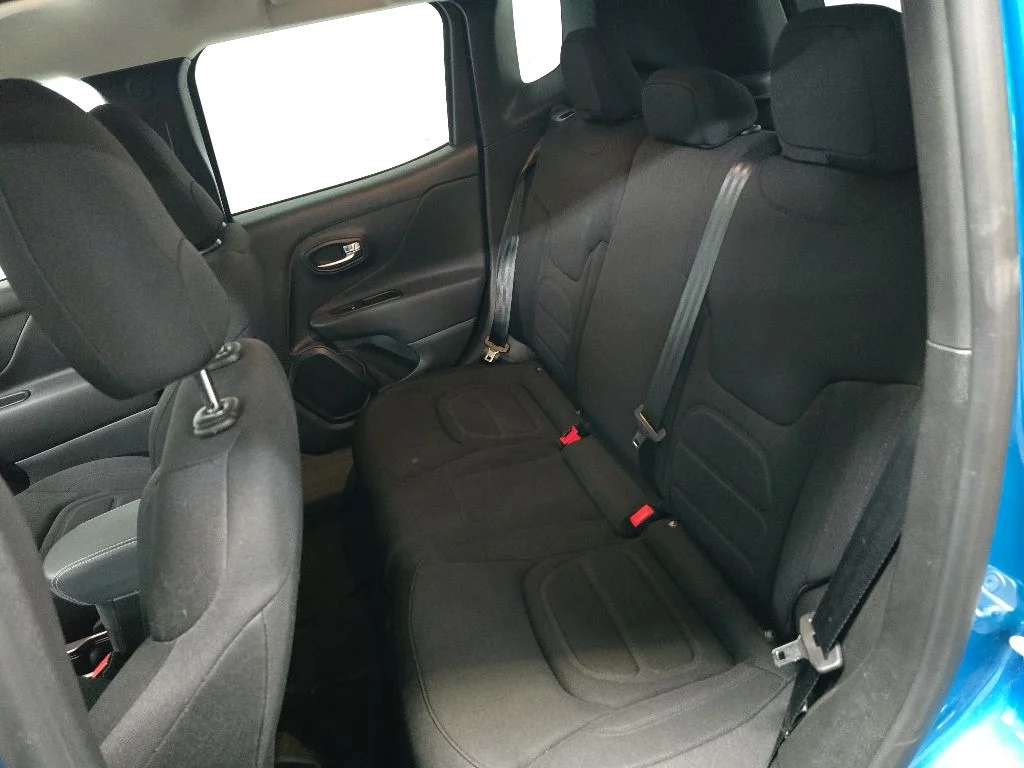 Used 2022 Teal Jeep Latitude image 32