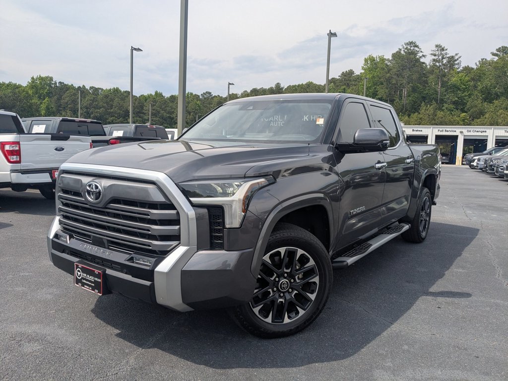 Used 2023  Toyota Limited image 1
