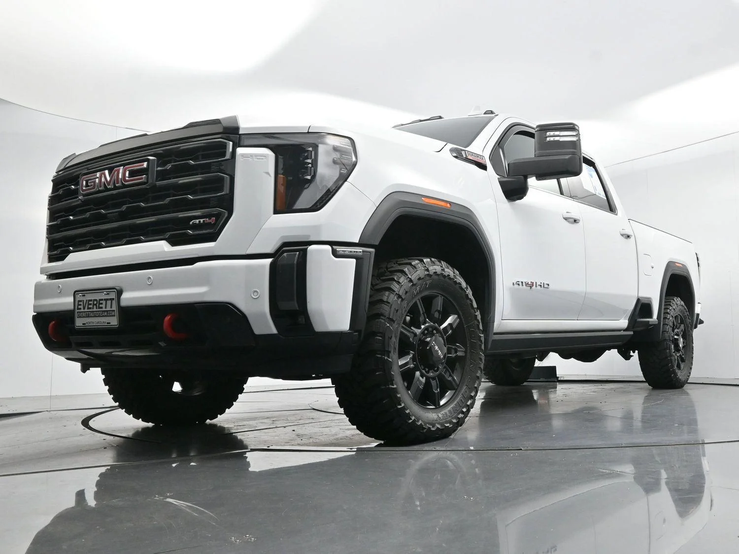 Used 2024 Summit White GMC AT4 image 49