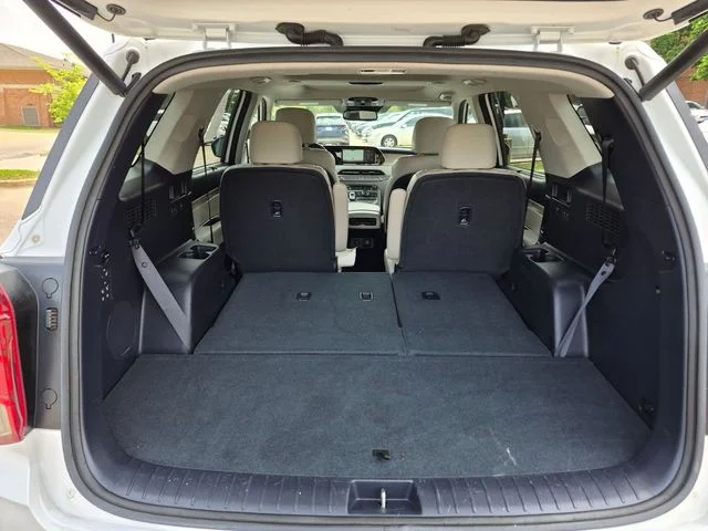 Used 2021 White Hyundai Limited image 28