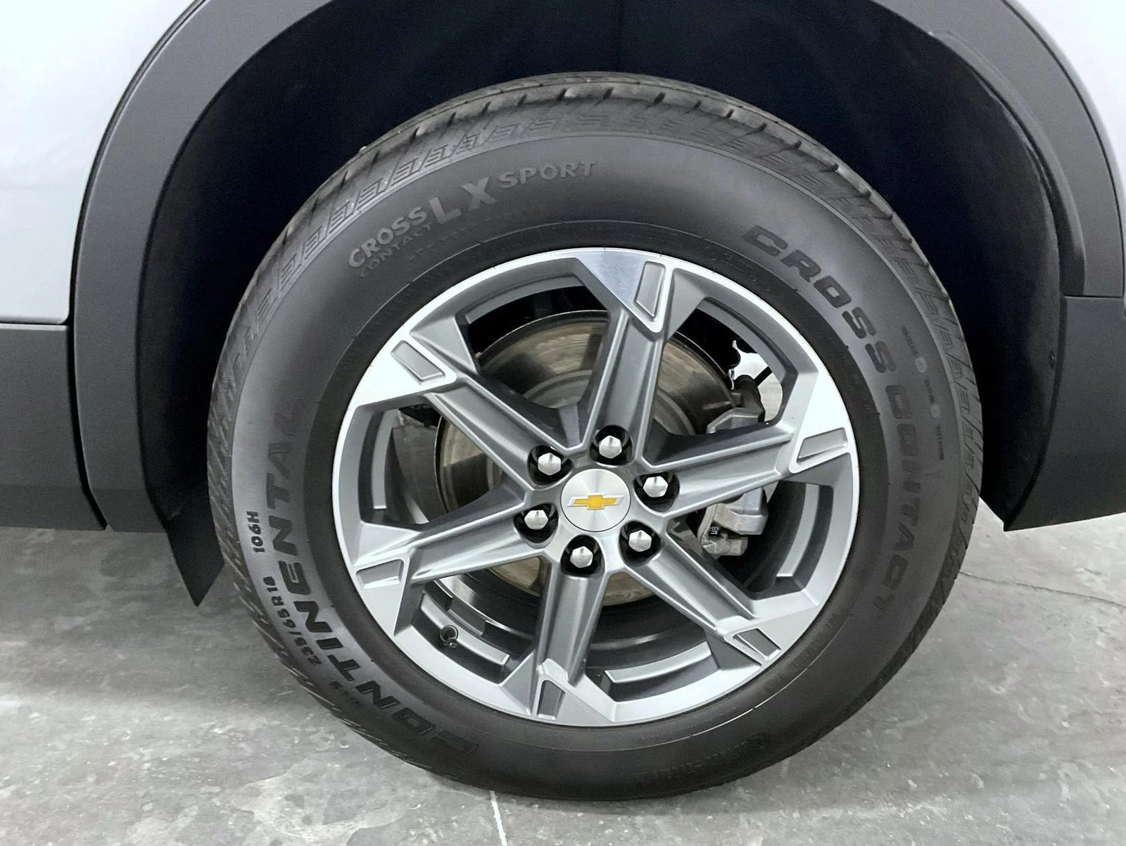 Used 2025 Gray Chevrolet LT image 21