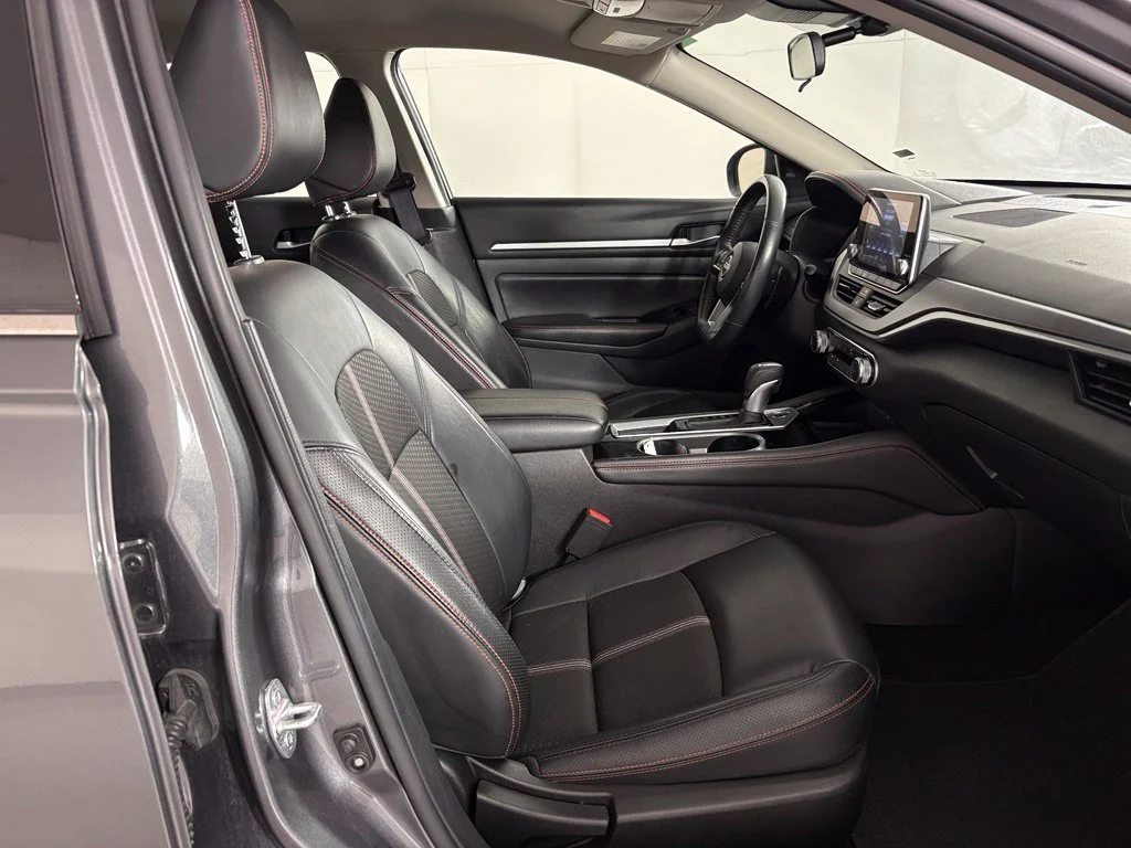 Used 2024 Gray Nissan 2.5 SR image 39
