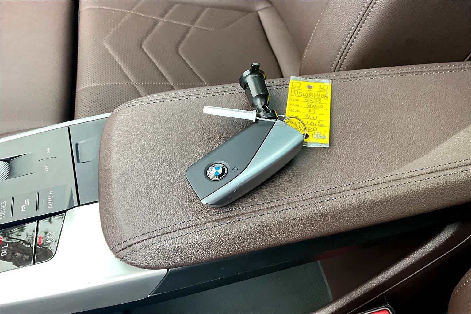 Certified Used 2023 Mineral White Metallic BMW xDrive28i image 15