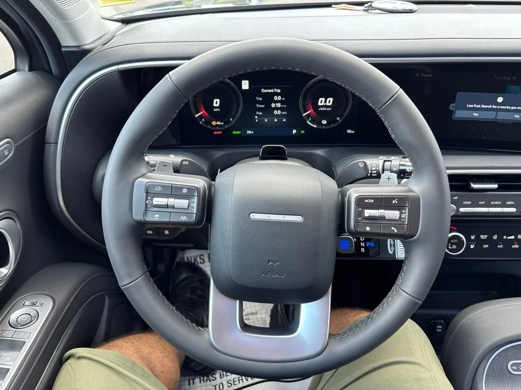 New 2026 Gray Hyundai SEL Premium image 17