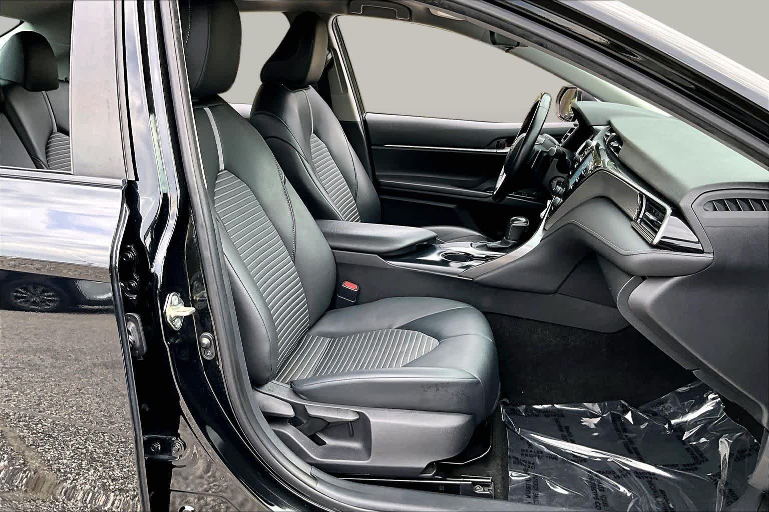 Used 2020 Midnight Black Metallic Toyota SE Nightshade image 9