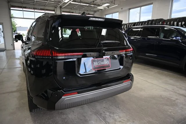 2026 Toyota RAV4 Plug-in Hybrid XSE - Photo 7