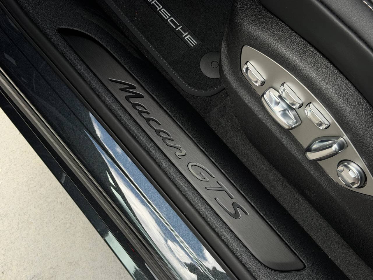 2026 Porsche Macan GTS - Photo 30