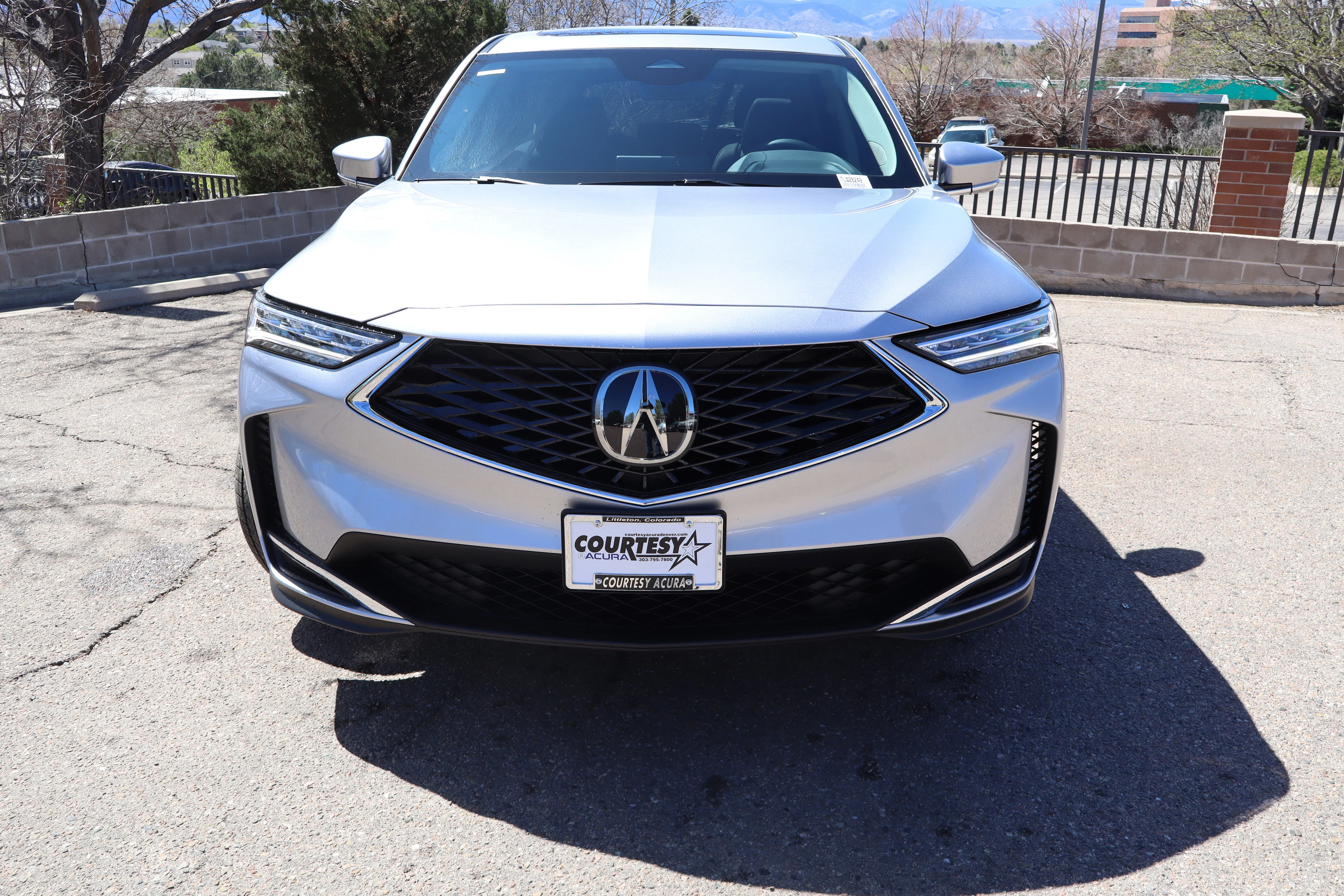 New 2026 Solar Silver Metallic Acura 4MDX image 2