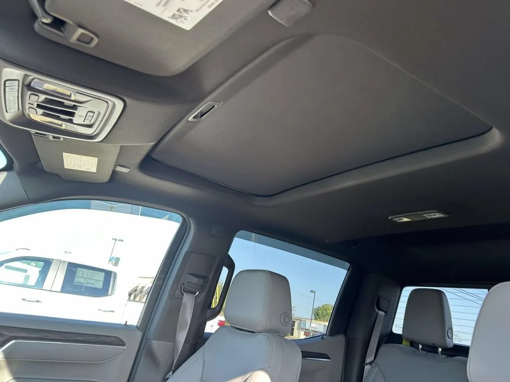 New 2026 Summit White GMC SLT image 18