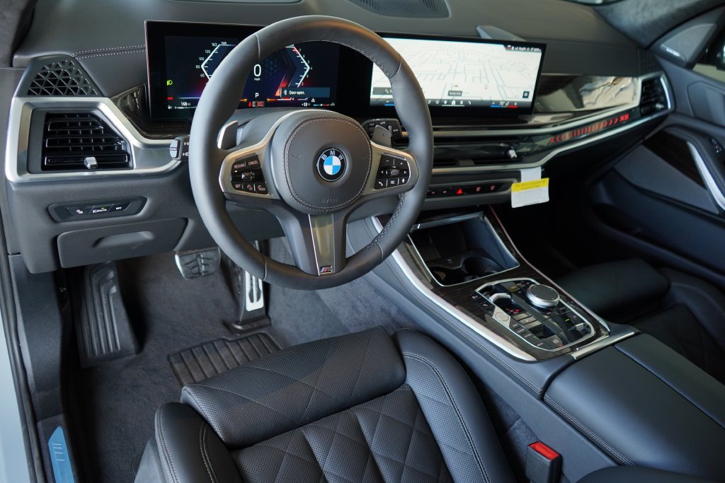 Used 2026 Brooklyn Grey Metallic BMW sDrive40i image 13