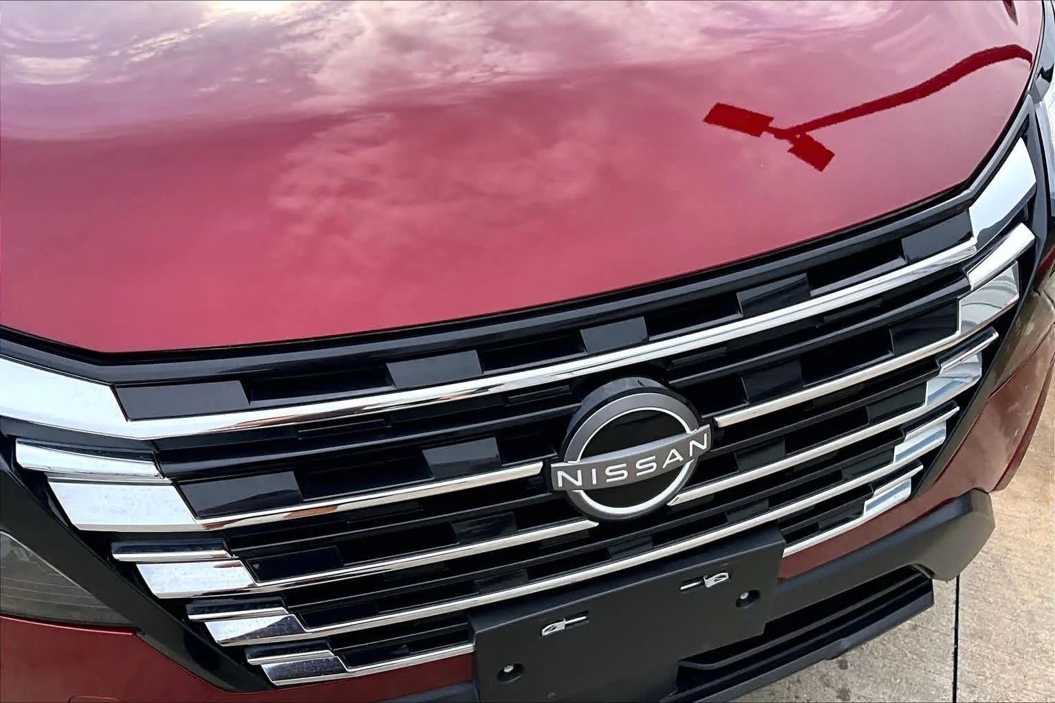 Used 2024 Scarlet Ember Tintcoat Nissan SV image 28