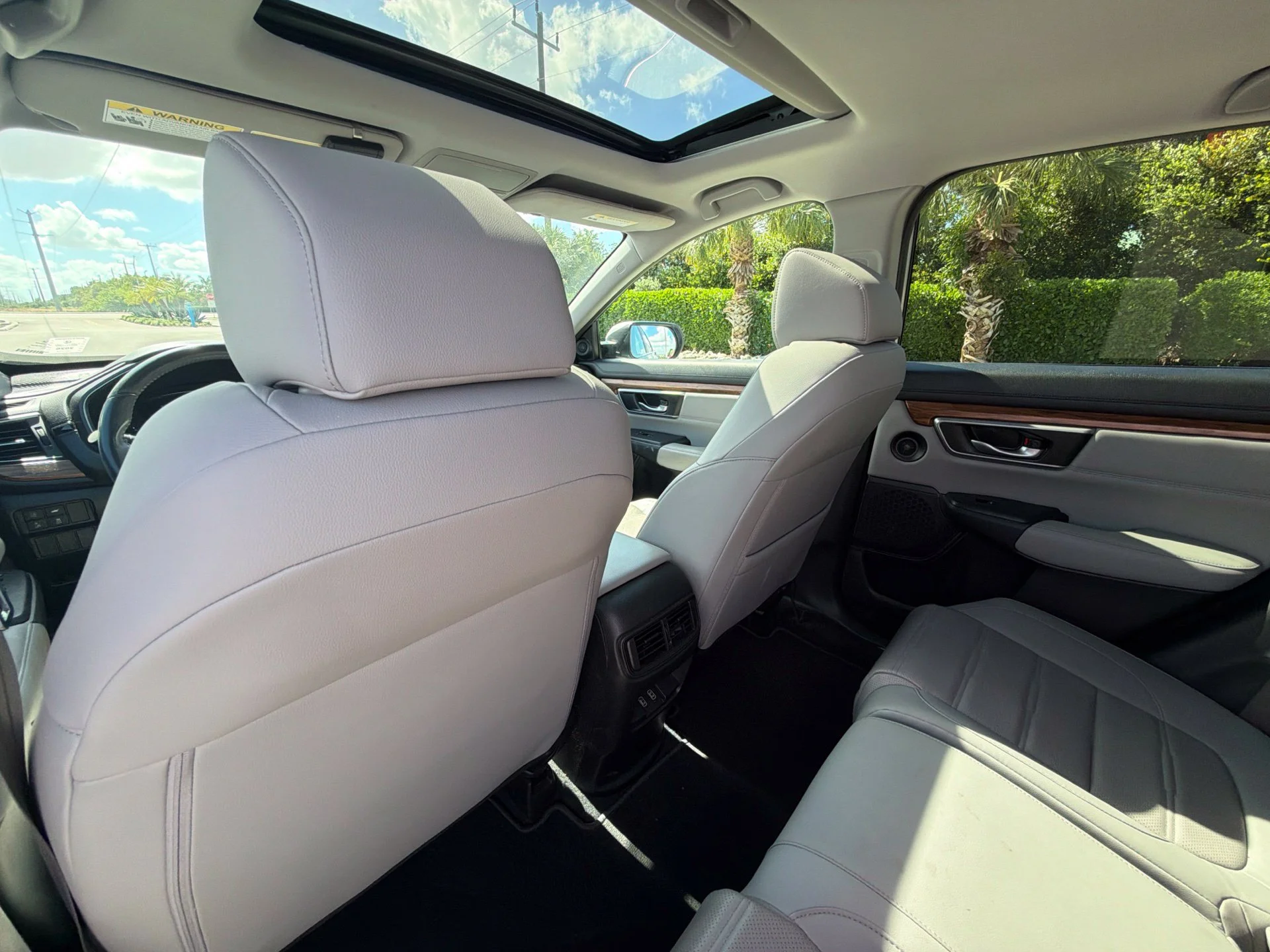 Used 2019 Lunar Silver Metallic Honda EX-L image 19