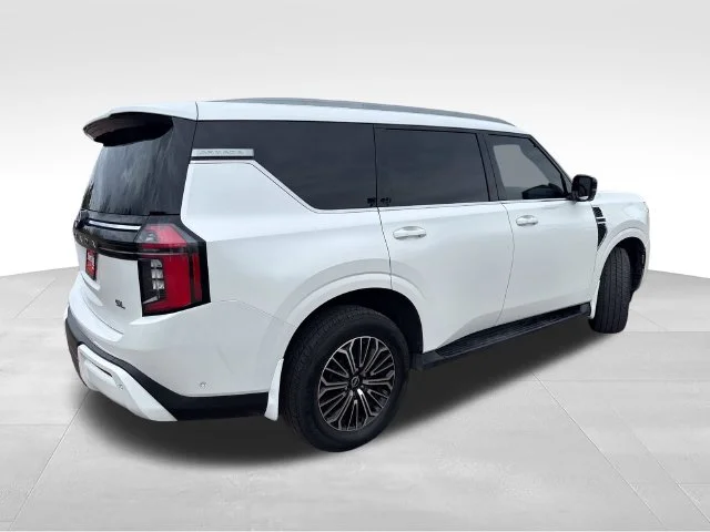 Used 2025 White Nissan SL image 8
