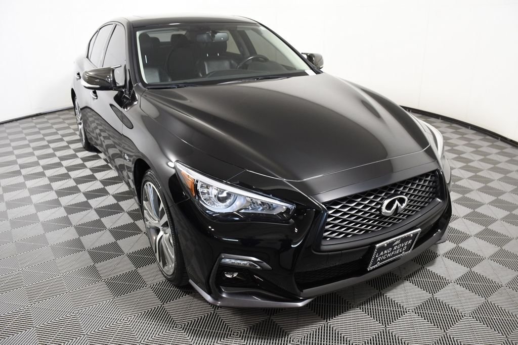 Used 2018 Black Obsidian INFINITI Sport image 9