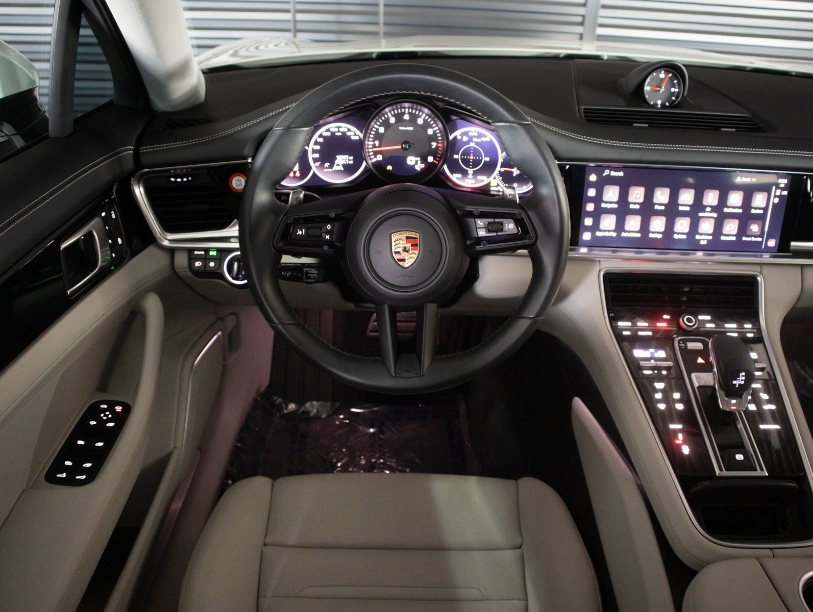 Certified Used 2023 White Porsche 4 image 15
