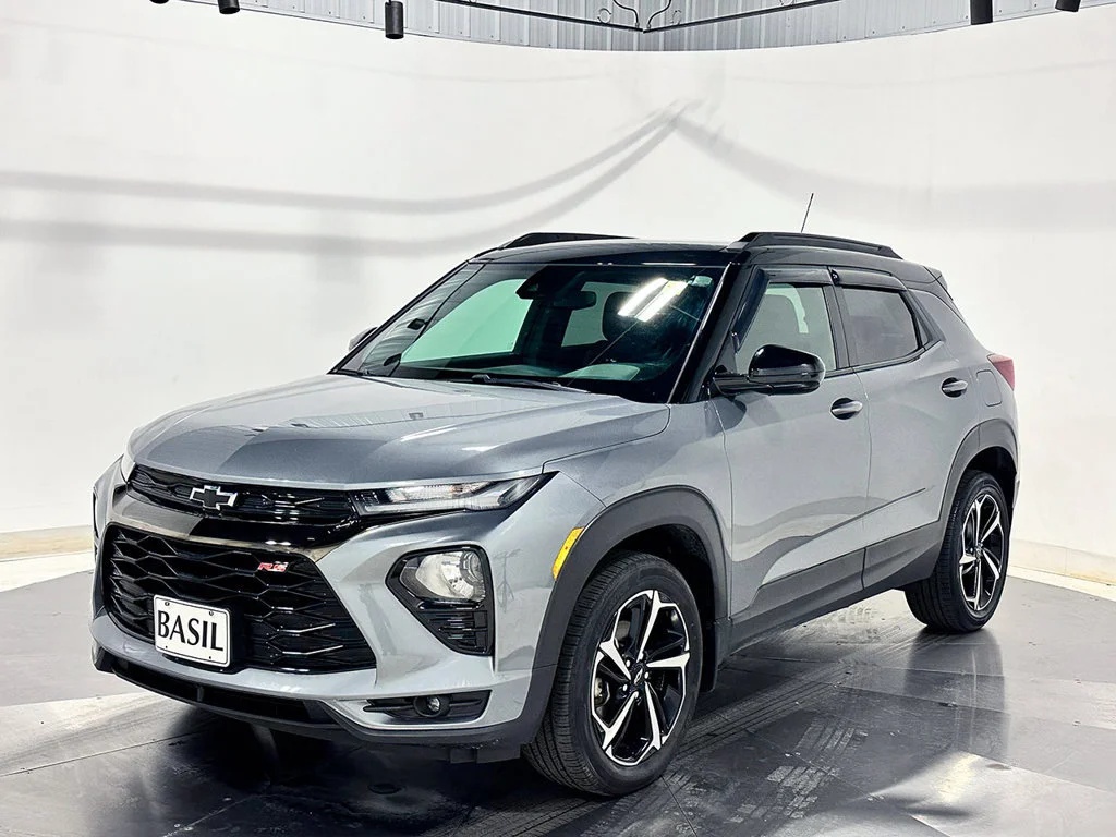 Used 2022 SATIN STEEL METALLIC Chevrolet RS image 8