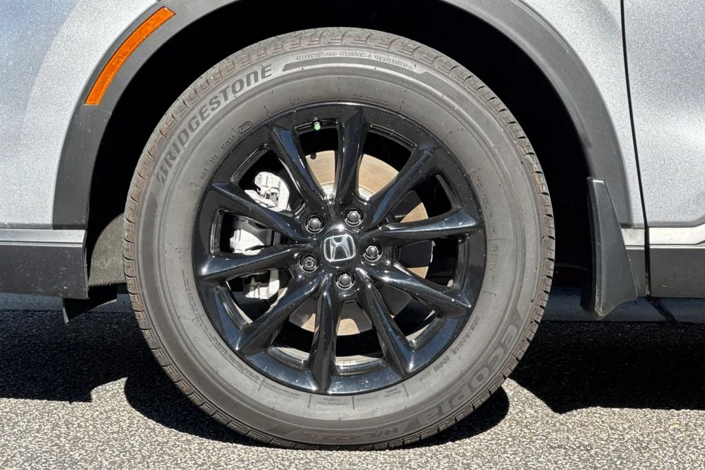 Used 2026 Silver Honda Sport-L image 34