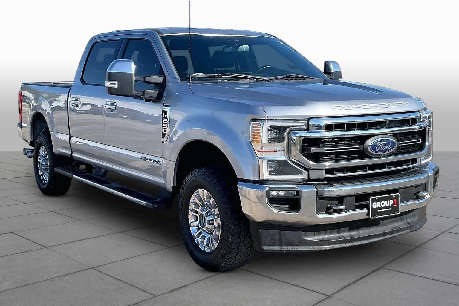 Used 2022 Iconic Silver Metallic Ford LARIAT image 3