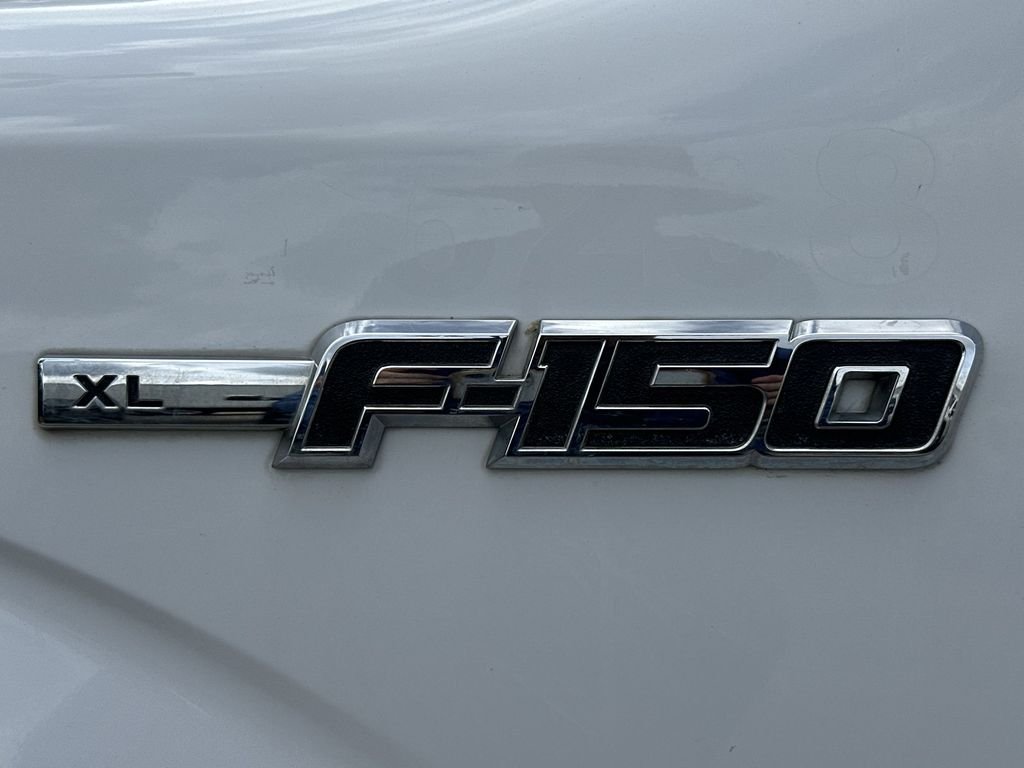 Used 2014 White Ford XL image 30