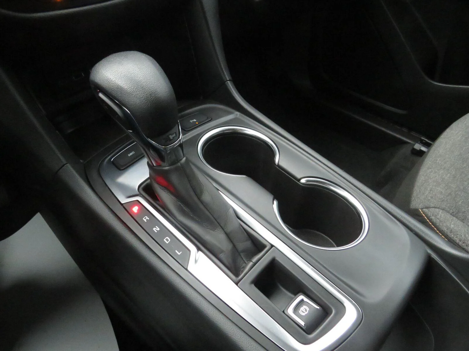 Used 2024 Sterling Gray Metallic Chevrolet LT image 28