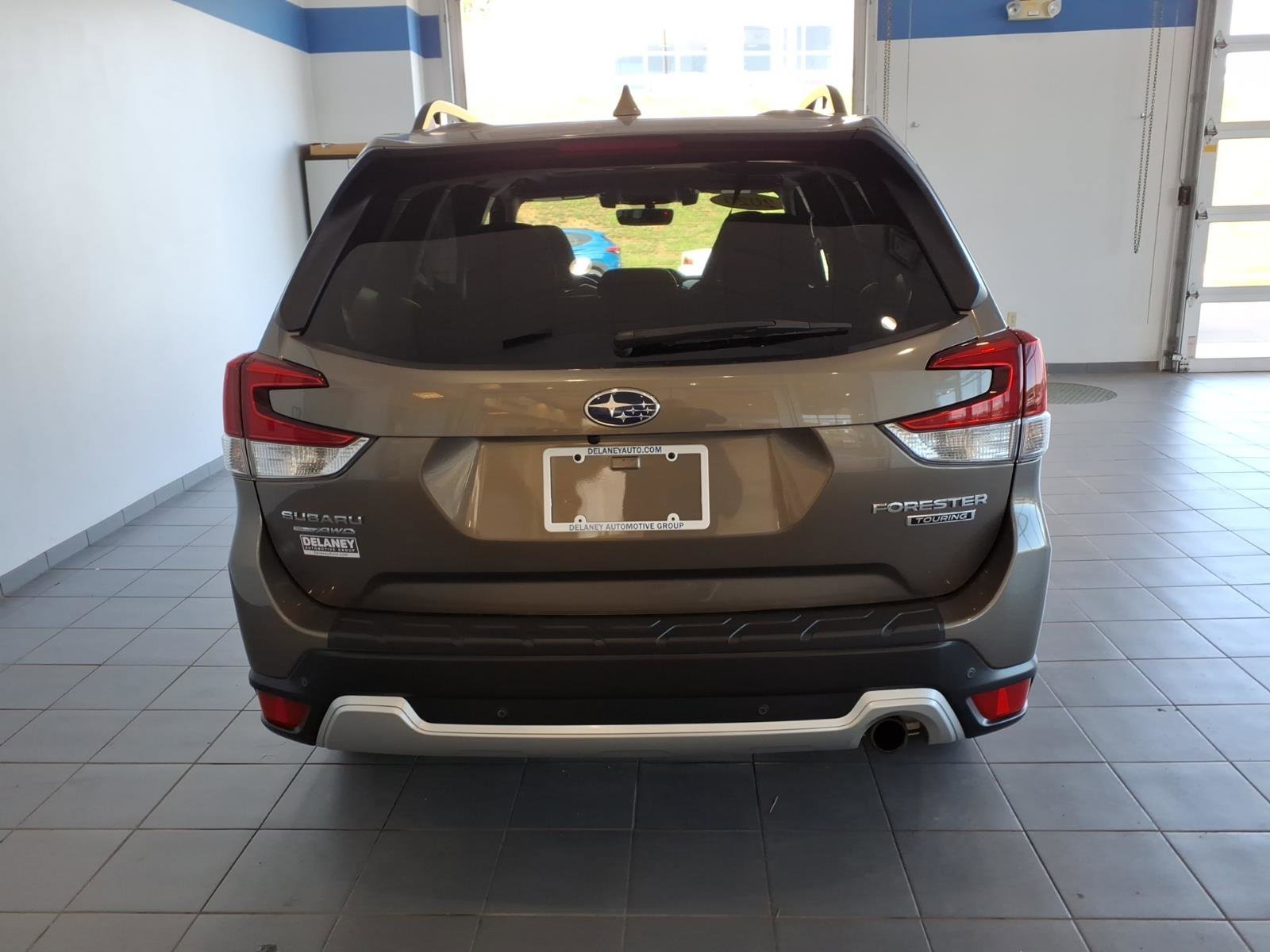 2020 Subaru Forester Touring - Photo 6