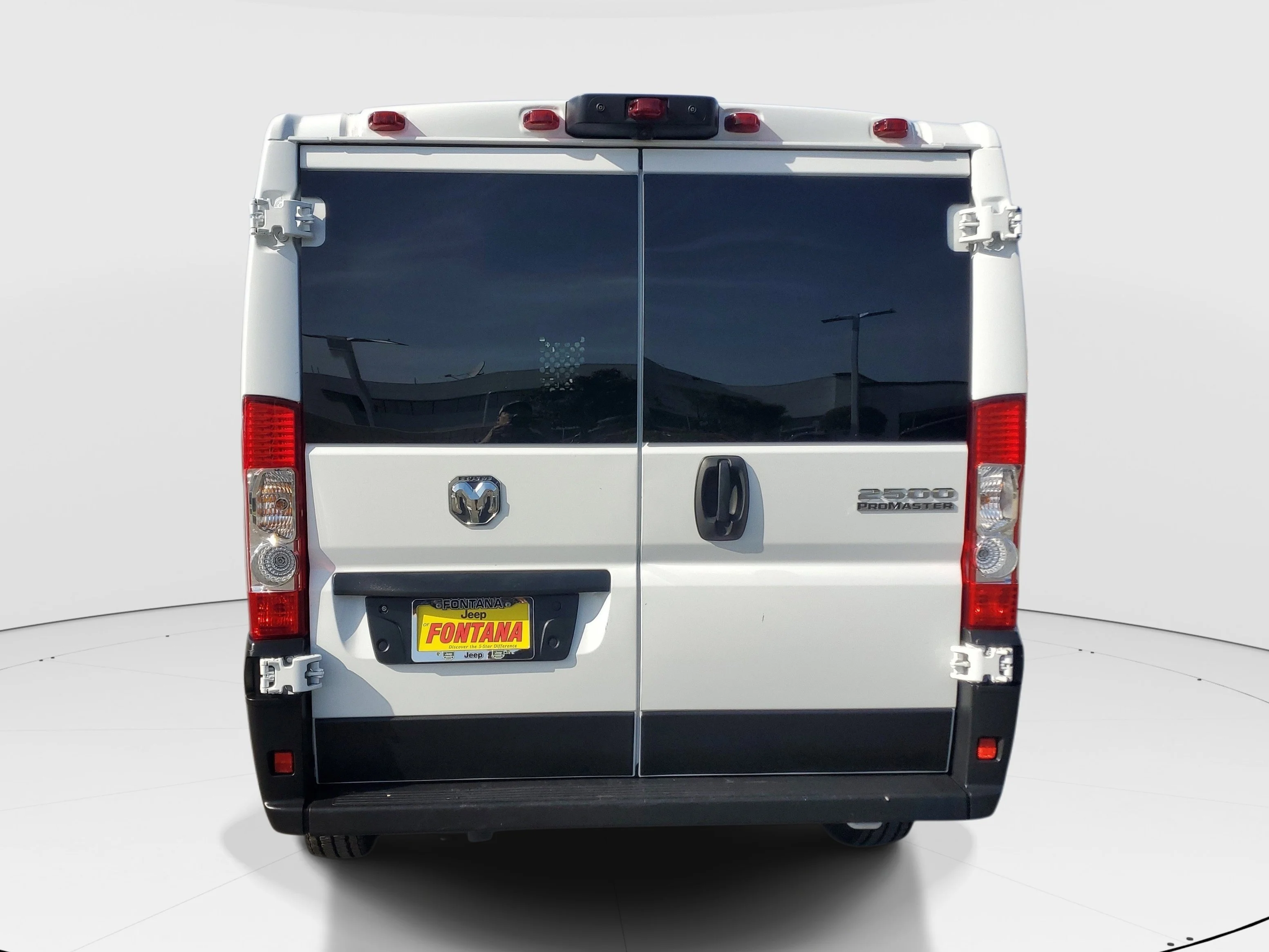 Used 2025 White Ram Base image 4