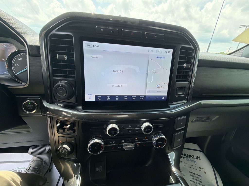 Used 2023 White Ford XLT image 22