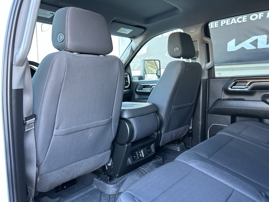 2024 Chevrolet Silverado 3500HD LT - Photo 13