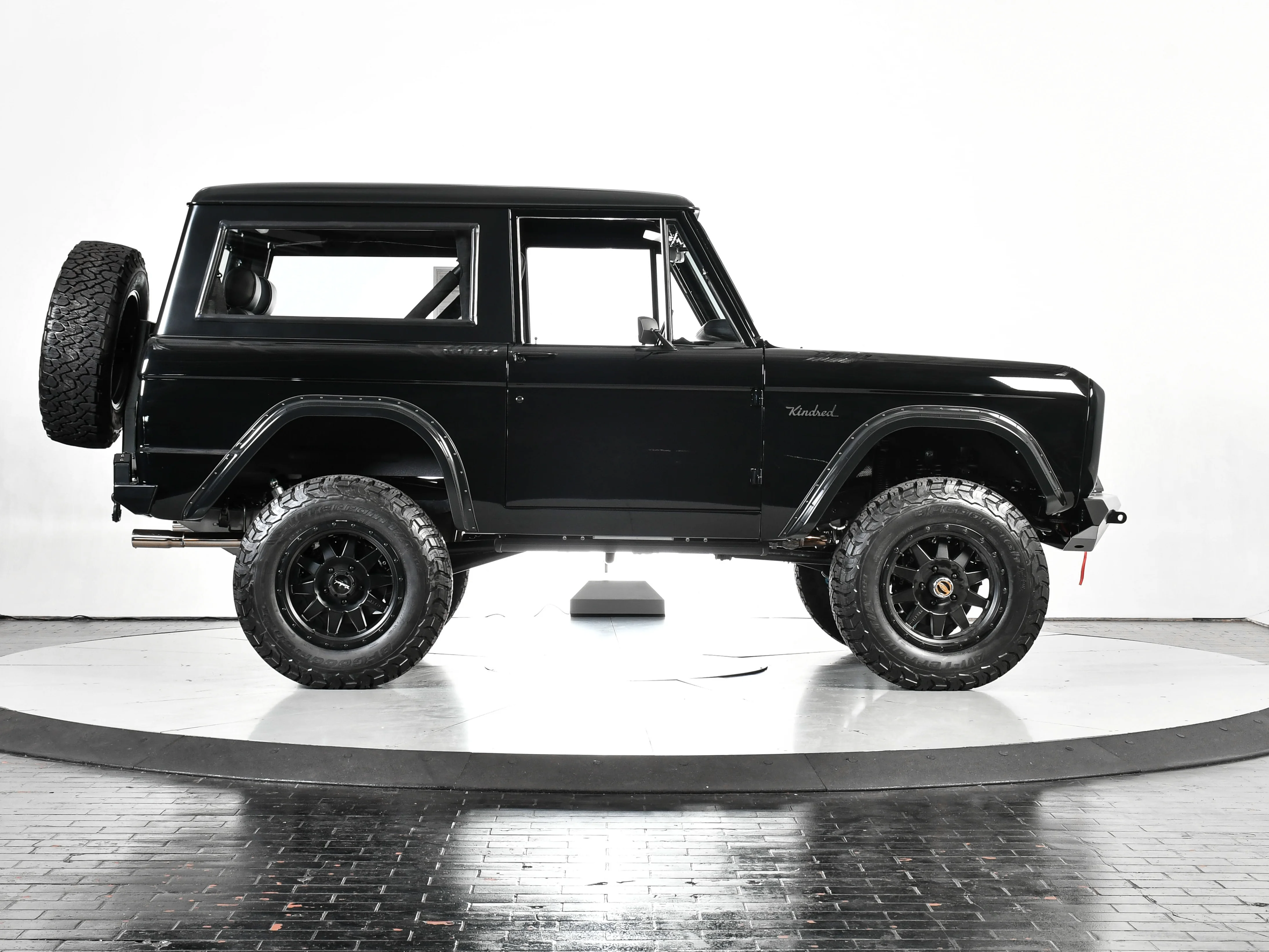 Used 1973 Black Ford Kindred Black ICE Edition image 6