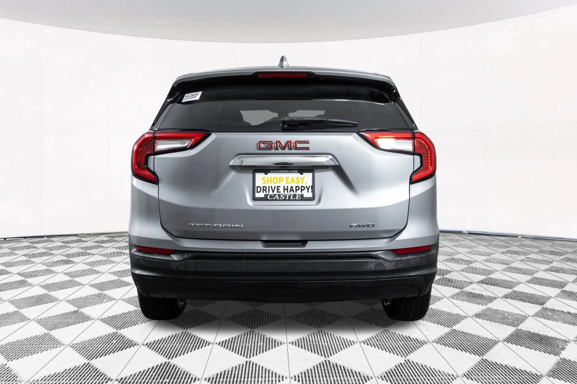Used 2024 Sterling Metallic GMC SLE image 16