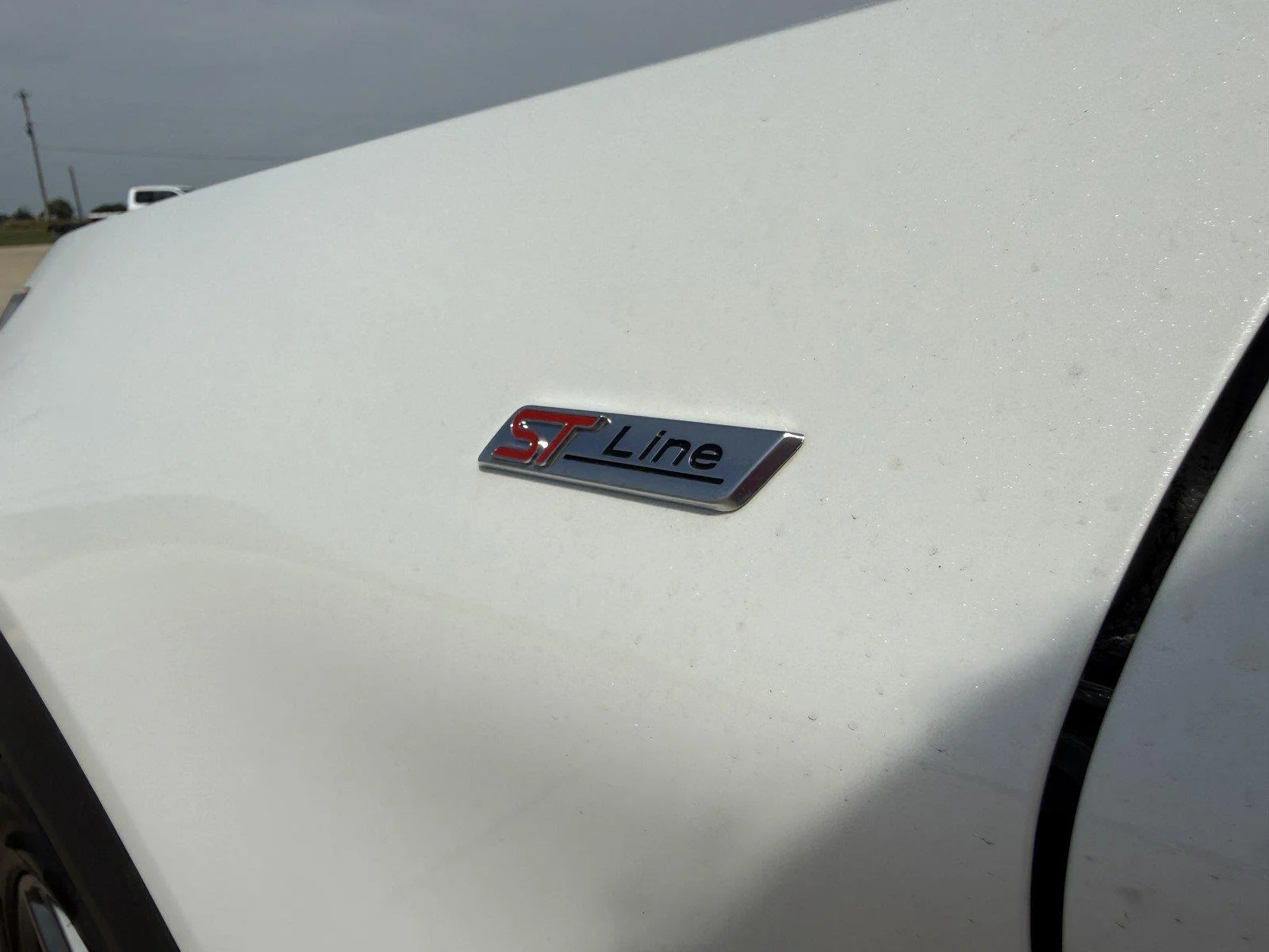 New 2026 Star White Metallic Tri-Coat Ford ST-Line image 10