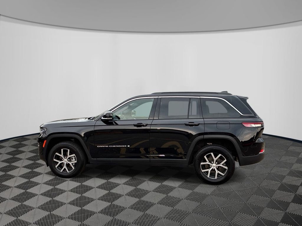 Used 2025 Black Jeep Limited image 4